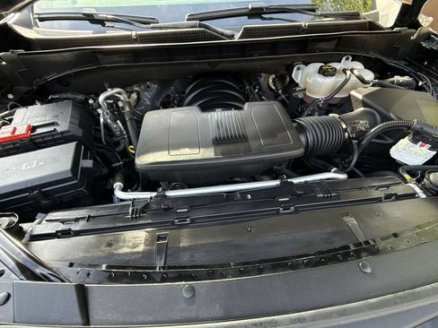 Used 2025 GMC Yukon Elevation AWD/4WD image 30