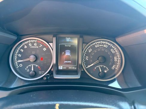 Used 2023 Toyota Tacoma TRD Sport AWD/4WD image 21