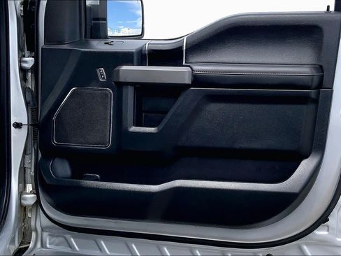 Used 2019 Ford F150 Platinum w/ Trailer Tow Package AWD/4WD image 22
