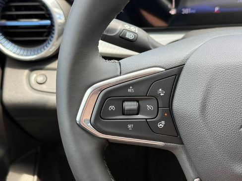 New 2026 Chevrolet Trax LT w/ LT Convenience Package FWD image 20