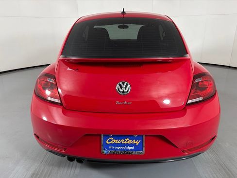 Used 2019 Volkswagen Beetle 2.0T S FWD image 8
