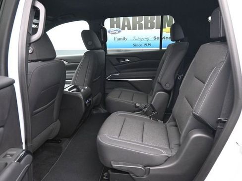 New 2026 Chevrolet Traverse LT image 11