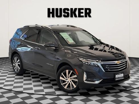 Certified 2022 Chevrolet Equinox Premier FWD image 1