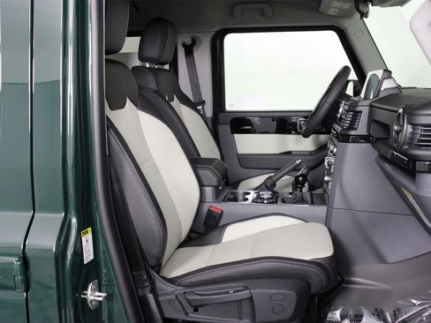 New 2025 INEOS Grenadier Fieldmaster Edition image 12