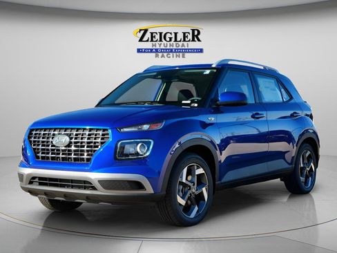 New 2026 Hyundai Venue SEL FWD image 3