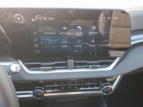 New 2026 Chevrolet Equinox LT w/ Convenience Package II image 8