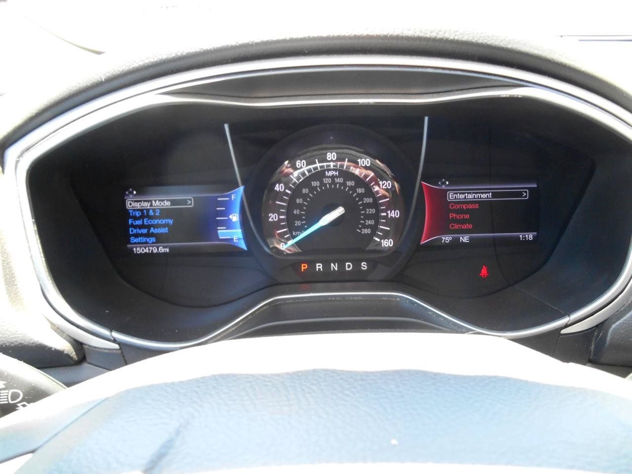 Used 2016 Ford Fusion SE FWD image 5