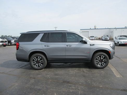 Certified 2022 GMC Yukon AT4 AWD/4WD image 5