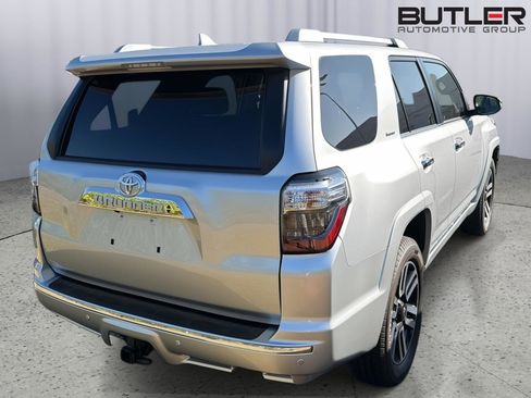 Used 2021 Toyota 4Runner Limited image 8
