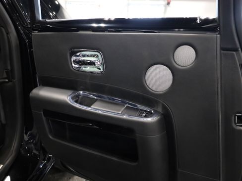 Used 2015 Rolls-Royce Ghost Base image 38