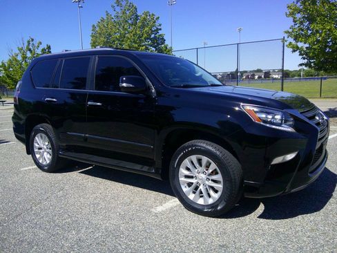 Used 2018 Lexus GX 460 Premium AWD/4WD image 4
