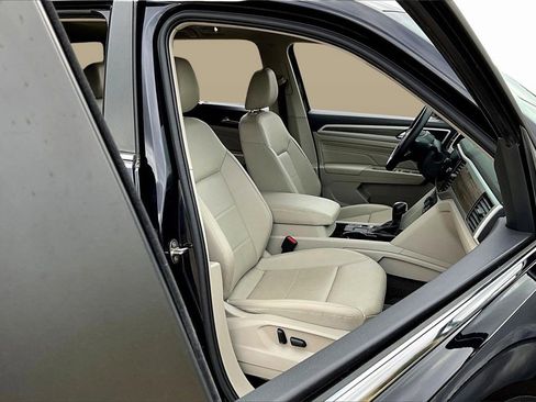 Used 2021 Volkswagen Atlas SEL image 7