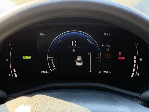 Used 2025 Toyota Camry LE image 16