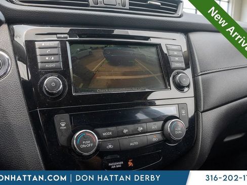 Used 2020 Nissan Rogue SV FWD image 8