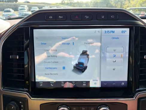 Used 2022 Ford F450 Platinum w/ FX4 Off-Road Package image 32