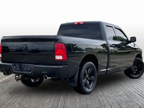 Used 2016 RAM 1500 Express w/ Black Ram 1500 Express Group AWD/4WD image 9