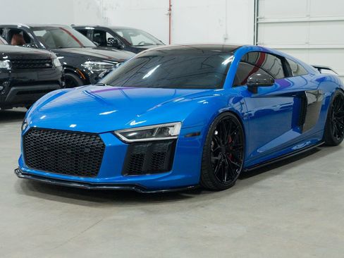 Used 2017 Audi R8 V10 image 3