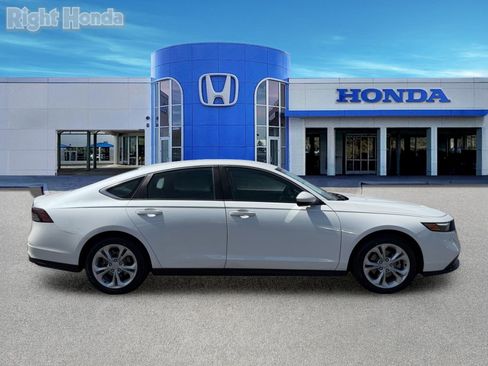 Certified 2023 Honda Accord LX image 10