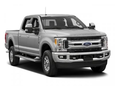 Used 2017 Ford F250 XLT w/ XLT Value Package image 6