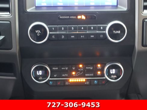 Used 2021 Ford Expedition XLT RWD image 16
