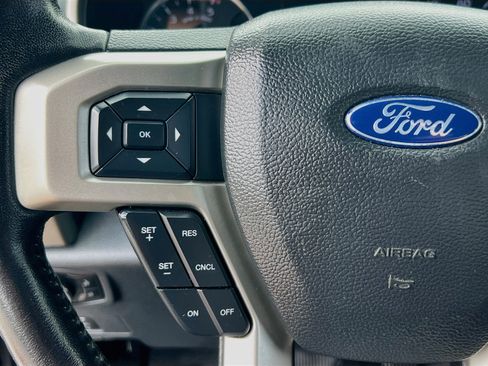 Used 2022 Ford F250 Lariat w/ Lariat Value Package AWD/4WD image 18