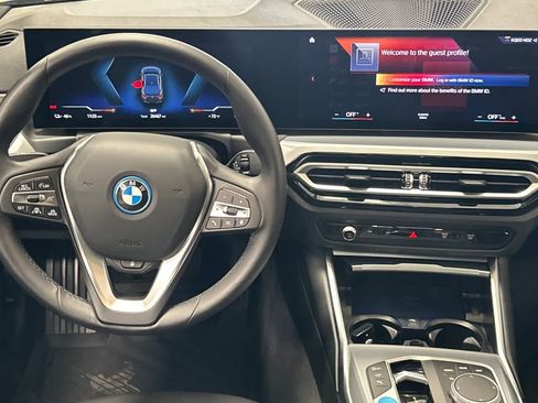 Used 2023 BMW i4 eDrive35 RWD image 14