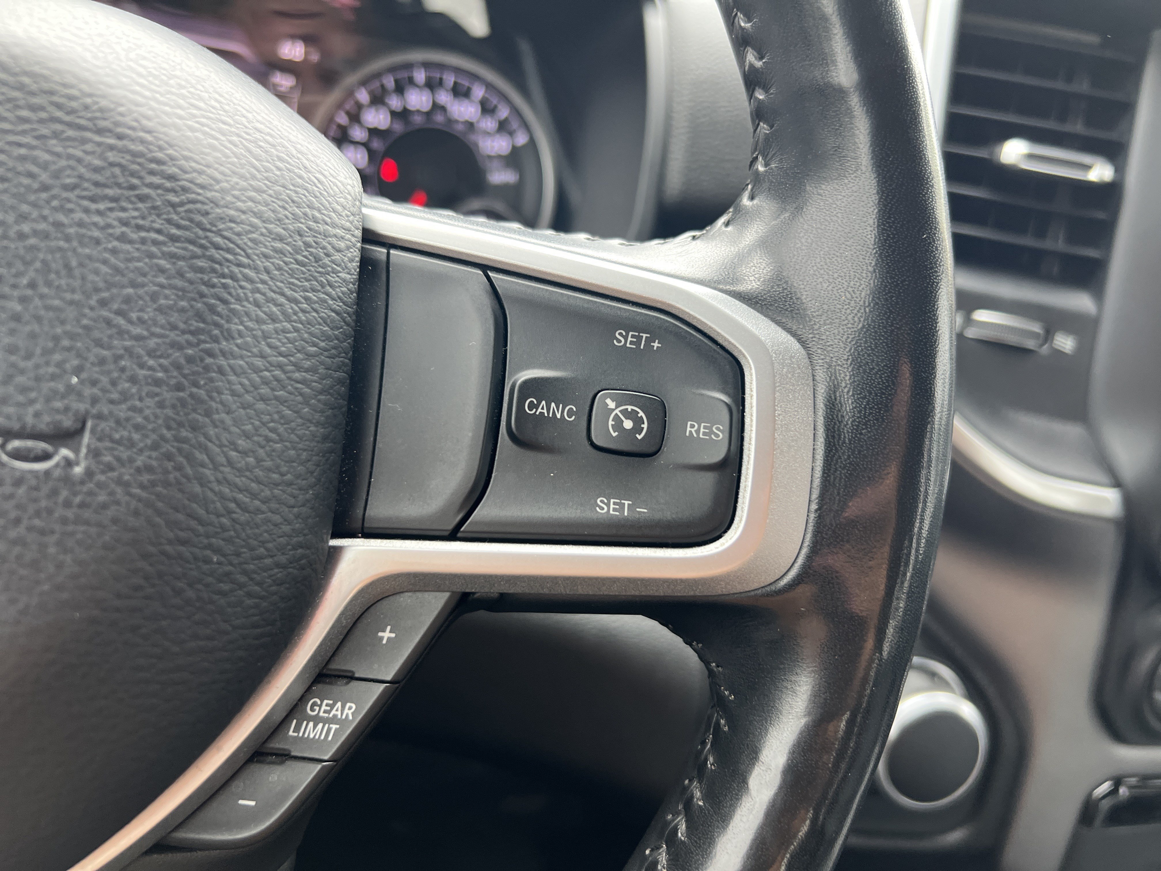 Used 2020 RAM 1500 Big Horn AWD/4WD image 20
