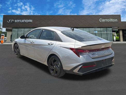 Certified 2026 Hyundai Elantra Sport FWD image 7