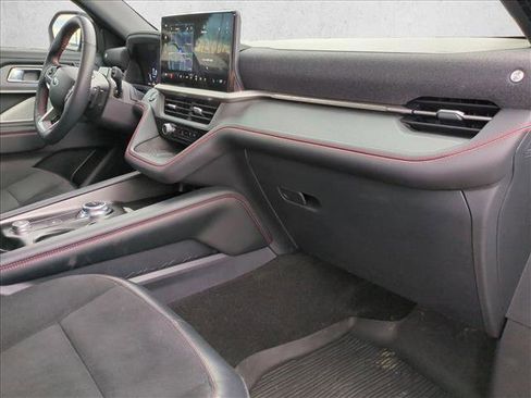 Used 2025 Ford Explorer ST image 22