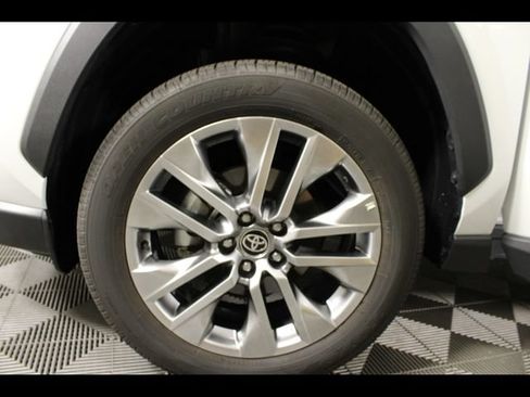 Used 2025 Toyota RAV4 XLE Premium w/ Weather Package AWD/4WD image 30