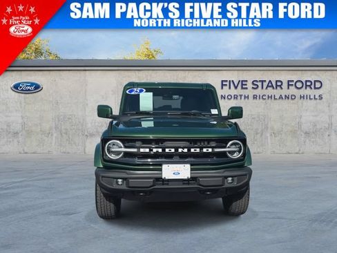 Used 2025 Ford Bronco Outer Banks AWD/4WD image 3