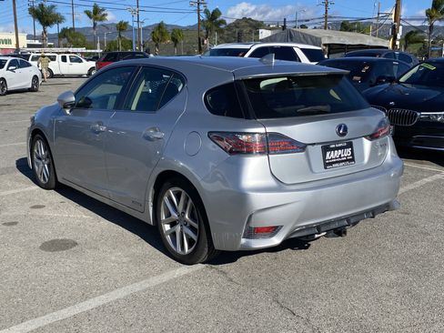Used 2014 Lexus CT 200h image 9