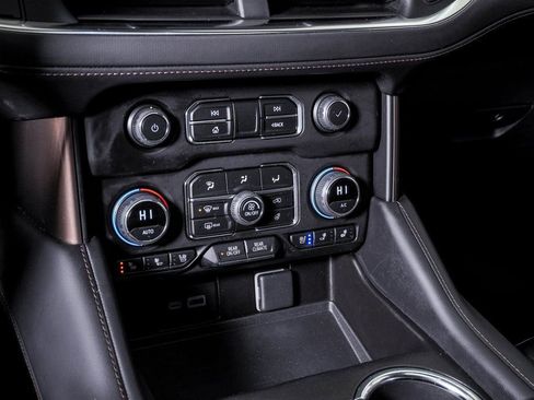 Used 2023 Chevrolet Tahoe High Country w/ Advanced Technology Package image 27