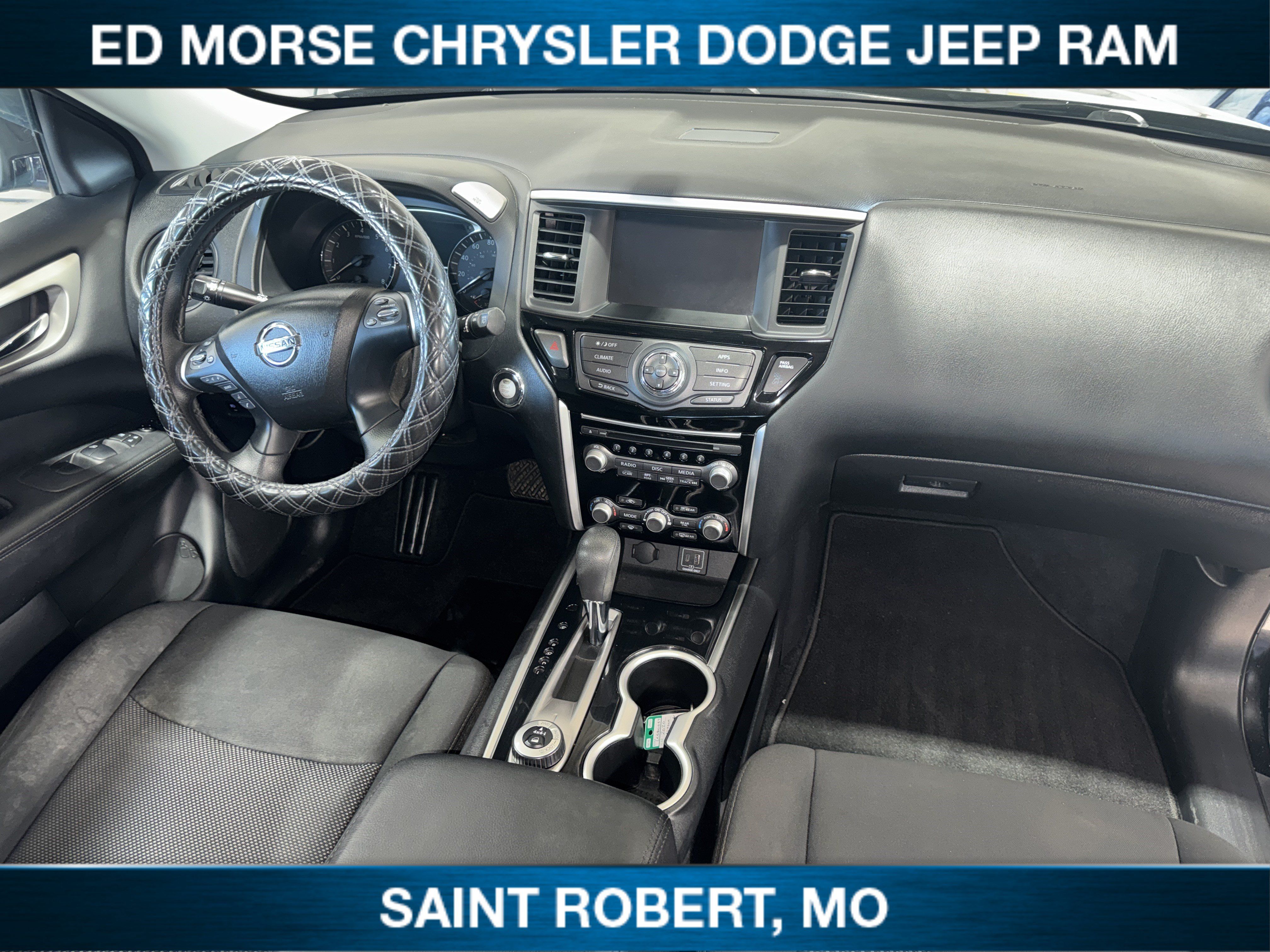 Used 2020 Nissan Pathfinder S AWD/4WD image 30