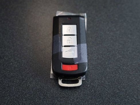 Used 2011 Mitsubishi Lancer Evolution MR image 39