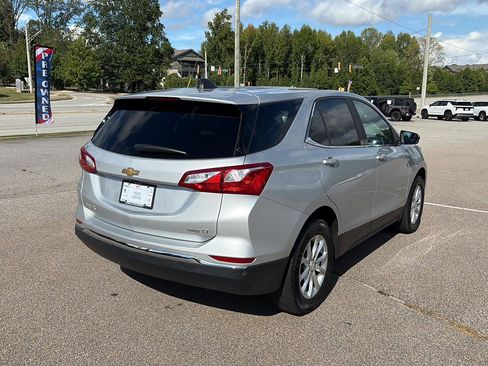 Used 2021 Chevrolet Equinox LT AWD/4WD image 3