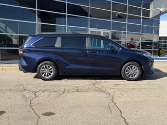 Used 2025 Toyota Sienna LE w/ LE Plus Package video 2