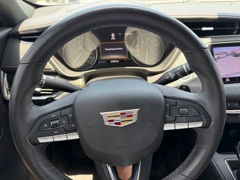Used 2023 Cadillac XT4 Sport FWD image 18