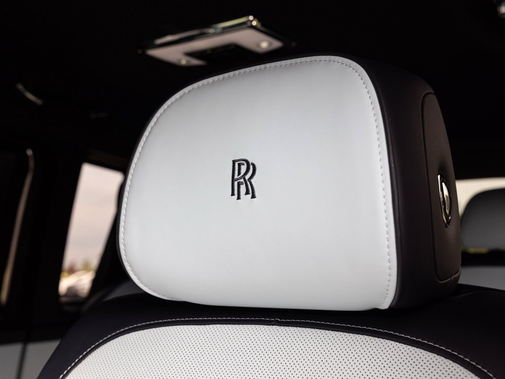 Used 2022 Rolls-Royce Cullinan w/ Cullinan Package AWD/4WD image 31