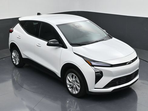 New 2027 Chevrolet Bolt LT FWD image 42