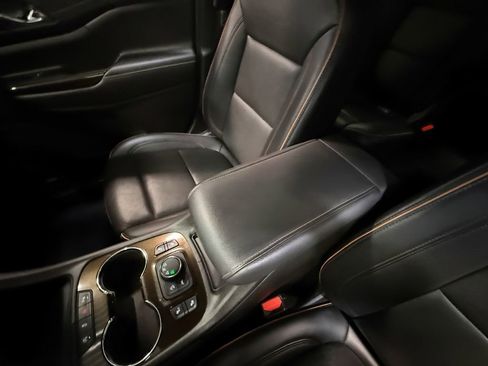 Used 2023 GMC Acadia AT4 AWD/4WD image 85