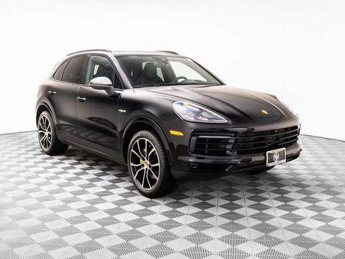 Used 2021 Porsche Cayenne E-Hybrid image 8