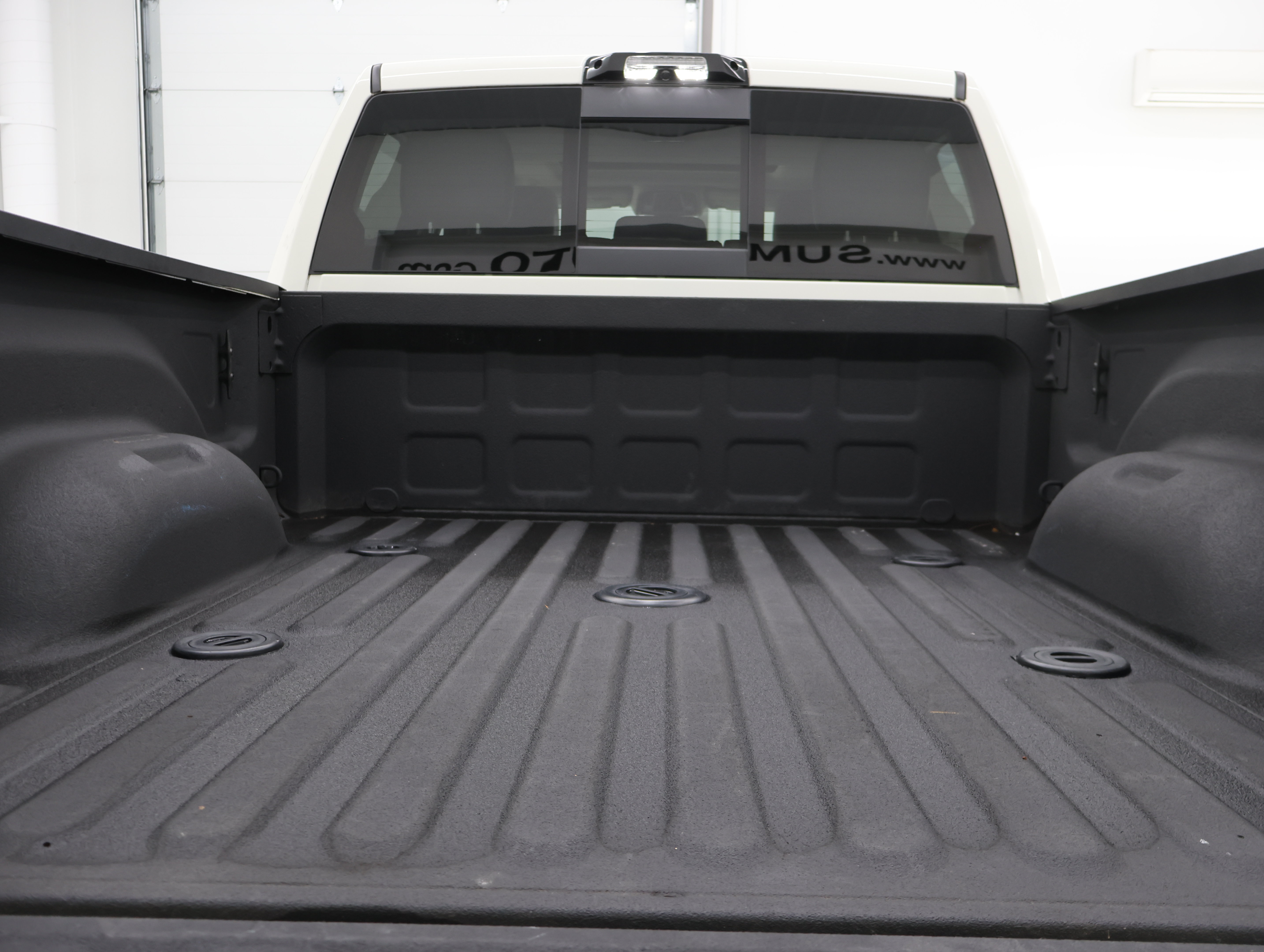 Used 2024 RAM 2500 Laramie AWD/4WD image 30