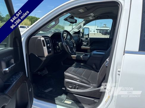 Used 2019 GMC Sierra 2500 Denali w/ Duramax Plus Package AWD/4WD image 20