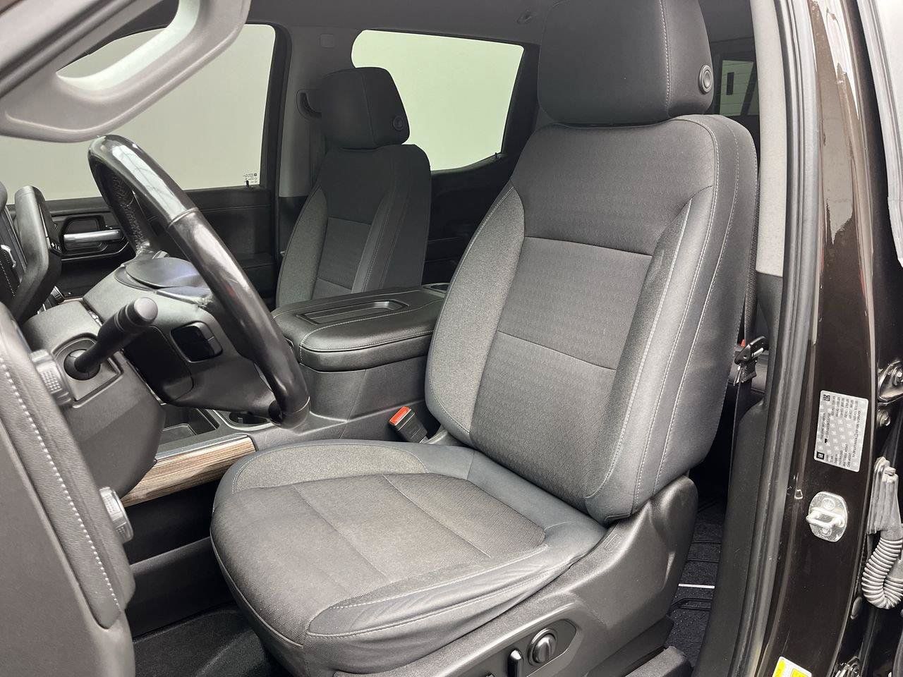 Used 2019 Chevrolet Silverado 1500 RST AWD/4WD image 9