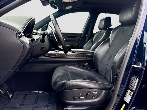 Used 2022 Genesis GV70 3.5T Sport w/ Sport Prestige Package image 24