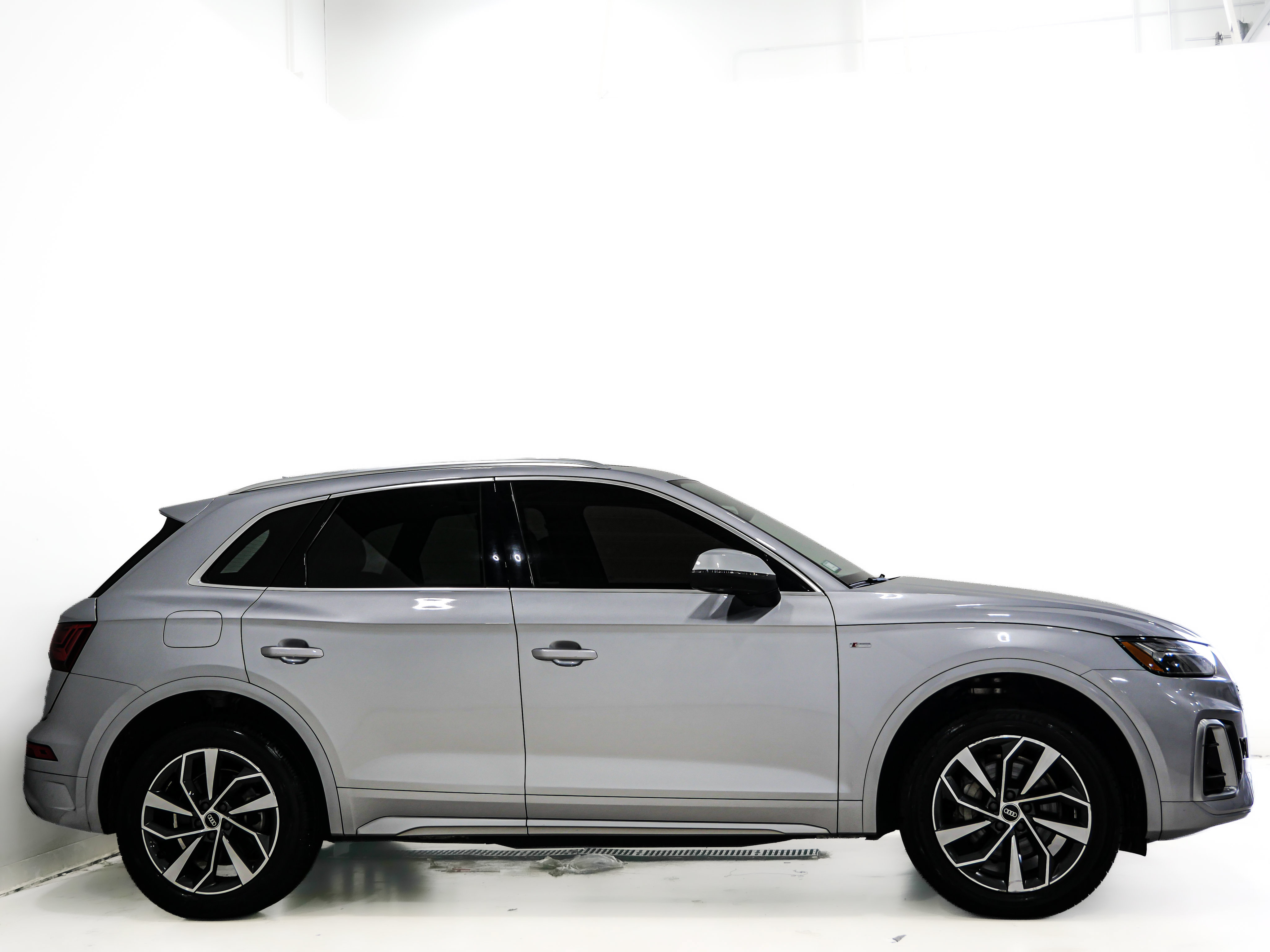 Used 2023 Audi Q5 2.0T Premium Plus AWD/4WD image 5