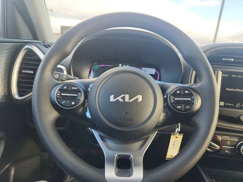 New 2025 Kia Soul LX image 13
