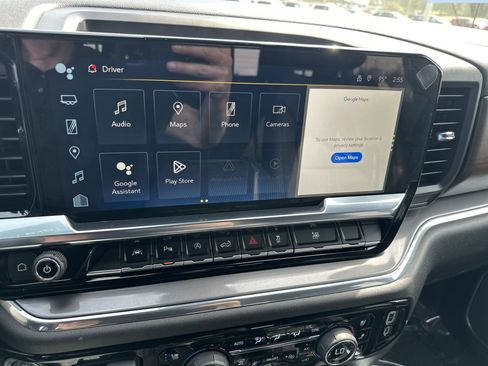 Certified 2024 Chevrolet Silverado 1500 High Country w/ Technology Package image 16