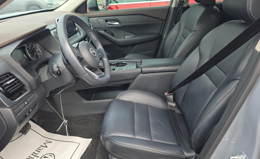 Used 2023 Nissan Rogue SL FWD image 7